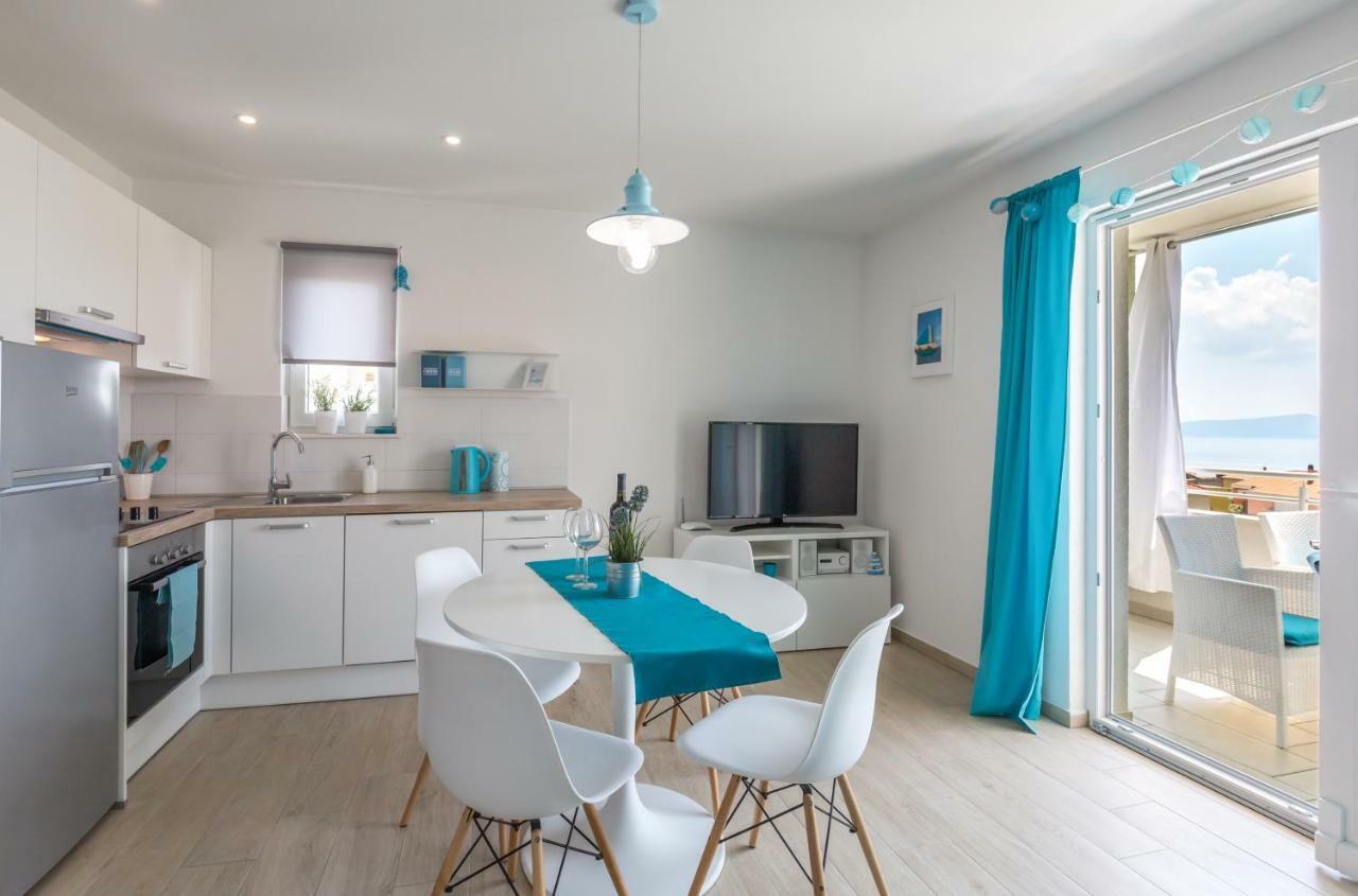 Apartmani Ksenija 2 Tučepi Buitenkant foto