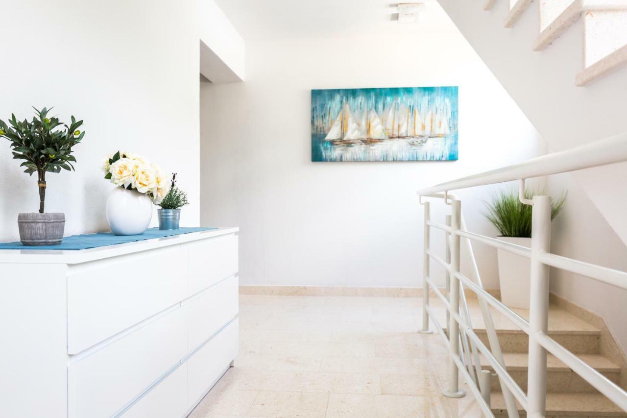 Apartmani Ksenija 2 Tučepi Buitenkant foto